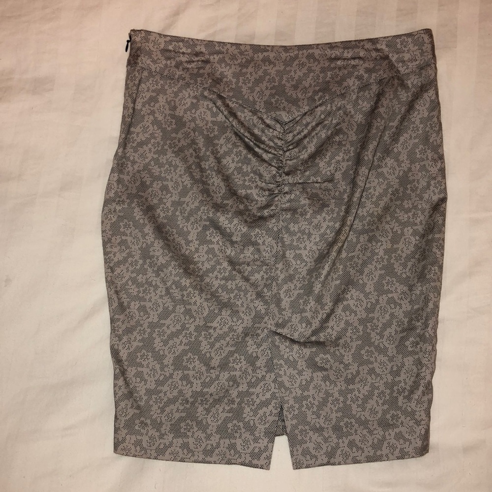 Guess skirt